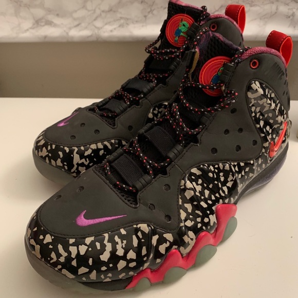 nike barkley posite max rayguns